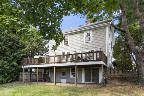 Exterior - 7 Cole St, Beverly, MA 01915 photo 9 of 15