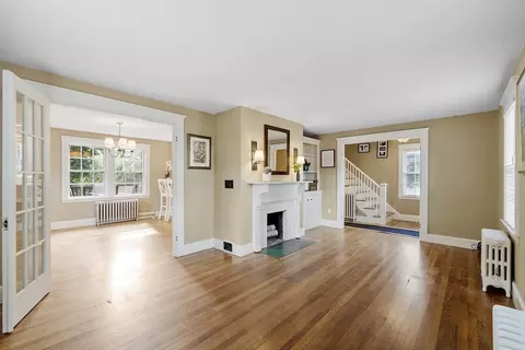 Living - 7 Cole St, Beverly, MA 01915 photo 4 of 4