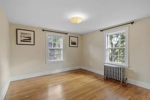 Bedroom - 7 Cole St, Beverly, MA 01915 photo 4 of 5
