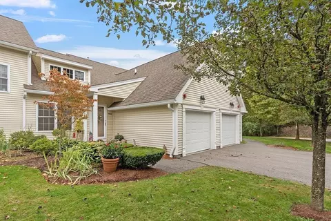 702 Autumn Ridge Dr #702, Ayer, MA 01432