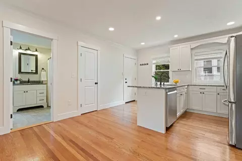 Entry Way - 30 Butler Ave #30, Maynard, MA 01754 photo 2 of 3