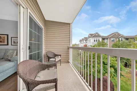 36 Abigail Way #2010, Reading, MA 01867 photo 12