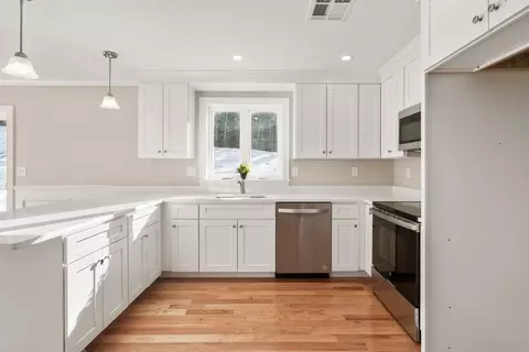 69 Minot Ave, Wareham, MA 02571 photo 10