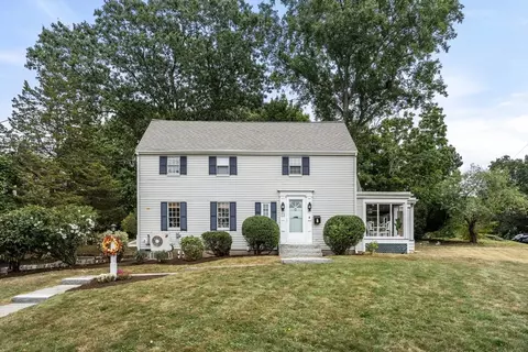 103 Simonds Rd, Lexington, MA 02420