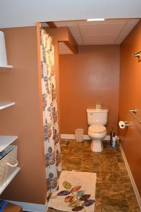 44 Brookside Cir, Springfield, MA 01129 photo 33