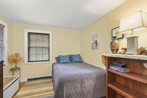 Bedroom - 17 Mayflower Ave, Wareham, MA 02571 photo 4 of 6