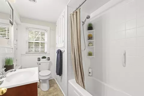Bath - 17 Mayflower Ave, Wareham, MA 02571 photo 1 of 3