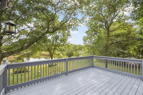 Exterior - 17 Mayflower Ave, Wareham, MA 02571 photo 6 of 16