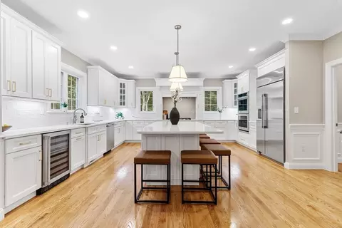 345 Grove St, Reading, MA 01867 photo 6