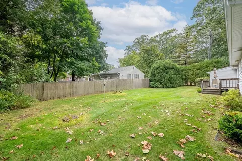 5 Putting Green Cir, Springfield, MA 01108 photo 34