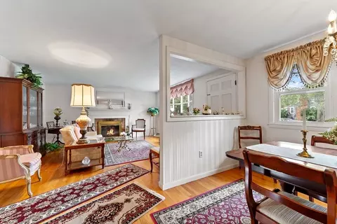 5 Putting Green Cir, Springfield, MA 01108 photo 9