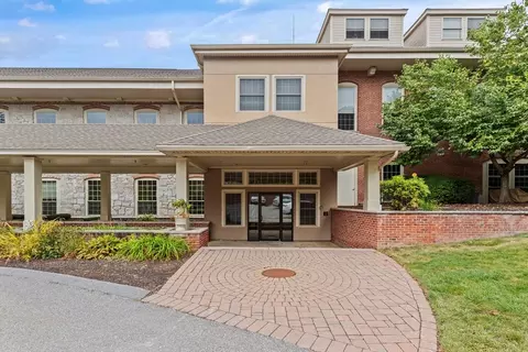 12 Brookside Rd #5, Westford, MA 01886