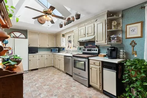 Kitchen - 111 Conant St, Danvers, MA 01923 photo 2 of 4