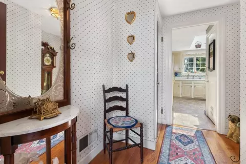 Entry Way - 111 Conant St, Danvers, MA 01923 photo 2 of 3