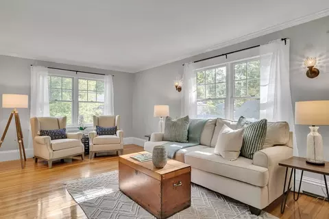 213 Forest St, Reading, MA 01867 photo 10