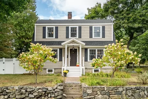 213 Forest St, Reading, MA 01867
