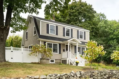 213 Forest St, Reading, MA 01867 photo 2
