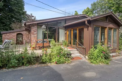 9 Bruno Ter, Woburn, MA 01801