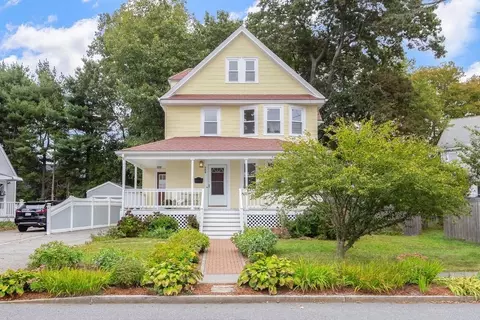 584 Hunnewell, Needham, MA 02494