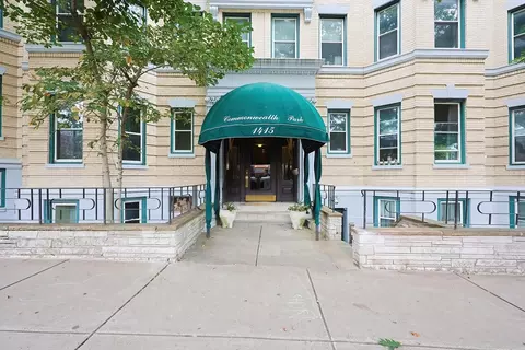 1415 Commonwealth Ave #203, Boston, MA 02135