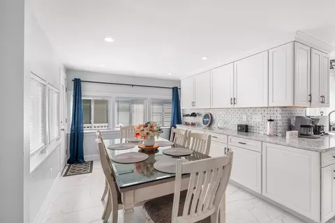 5 Albert Rd, Peabody, MA 01960 photo 9