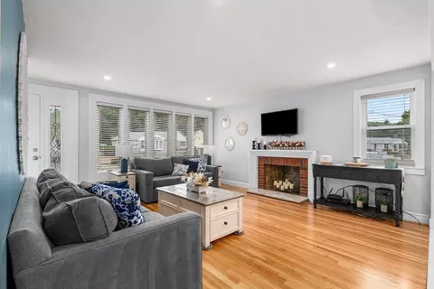 5 Albert Rd, Peabody, MA 01960 photo 3