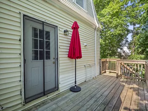 Exterior - 8 Wayne St, Worcester, MA 01603 photo 2 of 4