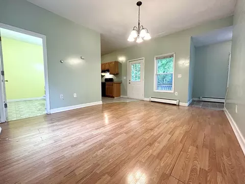 Living - 8 Wayne St, Worcester, MA 01603 photo 4 of 5