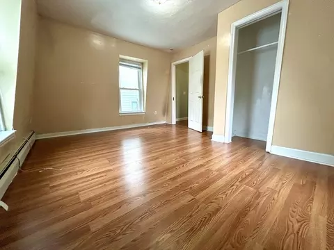 Bedroom - 8 Wayne St, Worcester, MA 01603 photo 1 of 4