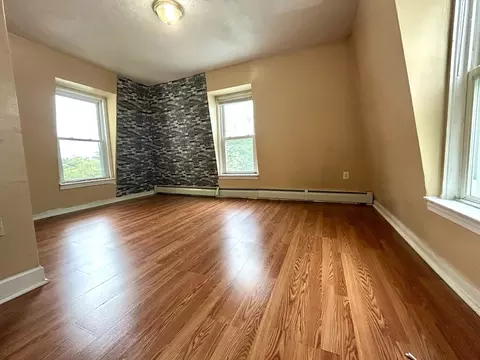 Other - 8 Wayne St, Worcester, MA 01603 photo 2 of 7