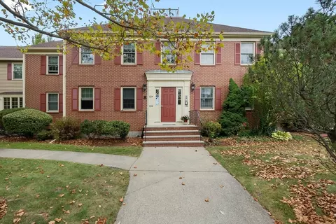 130 Village Post Rd #130, Danvers, MA 01923