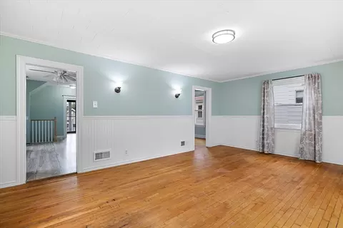 Living - 100 Union St, Gardner, MA 01440 photo 5 of 7