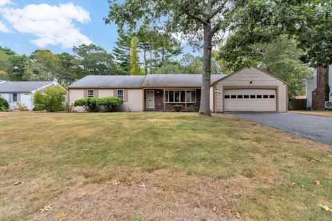 180 Buckskin Path, Barnstable, MA 02632