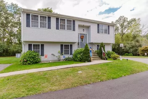 34 2d Briggs St # -1, Taunton, MA 02780