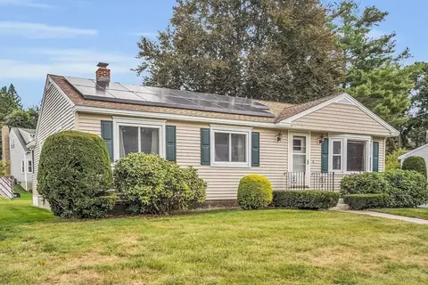 21 Old Brook Rd, Leominster, MA 01453
