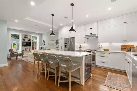 36 Winthrop St, Boston, MA 02129