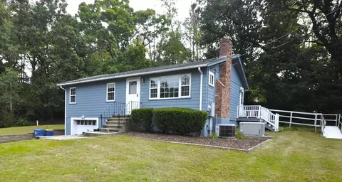 73 Summit Dr, East Bridgewater, MA 02333