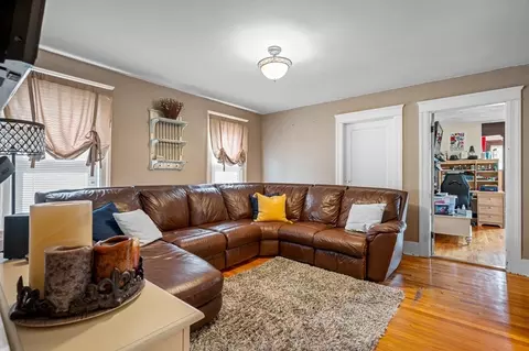 18 Prentice St, Worcester, MA 01604 photo 4