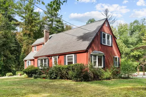 19 Lawndale Rd, Tyngsborough, MA 01879
