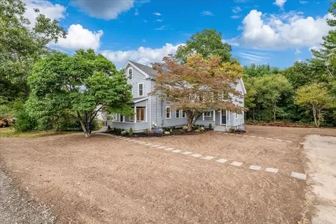 205 Bedford St, Middleboro, MA 02346