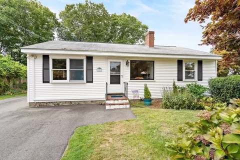 22 Burditt Rd, North Reading, MA 01864