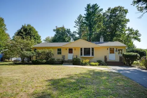 9 Smithhurst Dr, Holliston, MA 01746