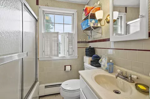 2 Montello St, Worcester, MA 01603 photo 33