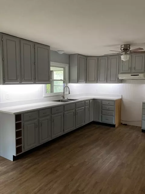 6 Ash St, Webster, MA 01570 photo 2