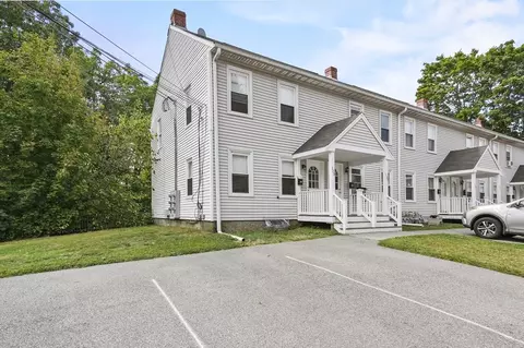 137 Border St #137, Whitinsville, MA 01588