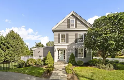 108 Union St, Natick, MA 01760