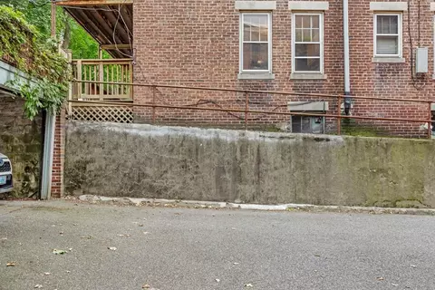 82 Walnut St #1, Brookline, MA 02445 photo 21