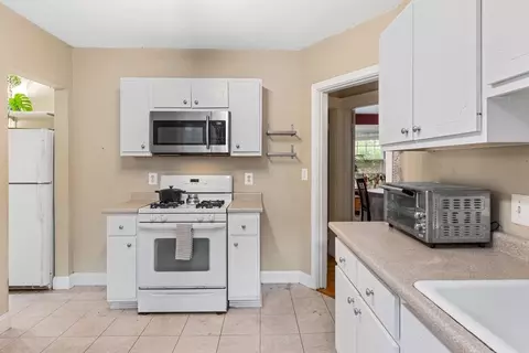 82 Walnut St #1, Brookline, MA 02445 photo 8