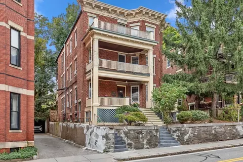 82 Walnut St #1, Brookline, MA 02445 photo 22
