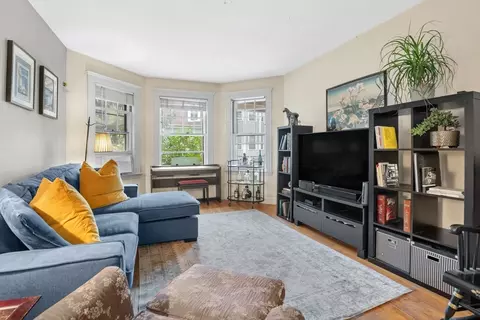 82 Walnut St #1, Brookline, MA 02445 photo 2